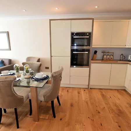 Апартаменти Yourapartment.com - Riverside City Centre *