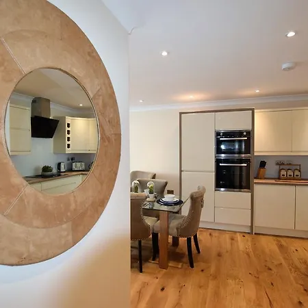 Yourapartment.com - Riverside City Centre * Bristol